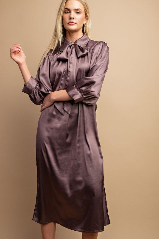 Naomi Button Front Satin Dress in Purple Medium Naomi Button Front Satin Dress in Purple Medium