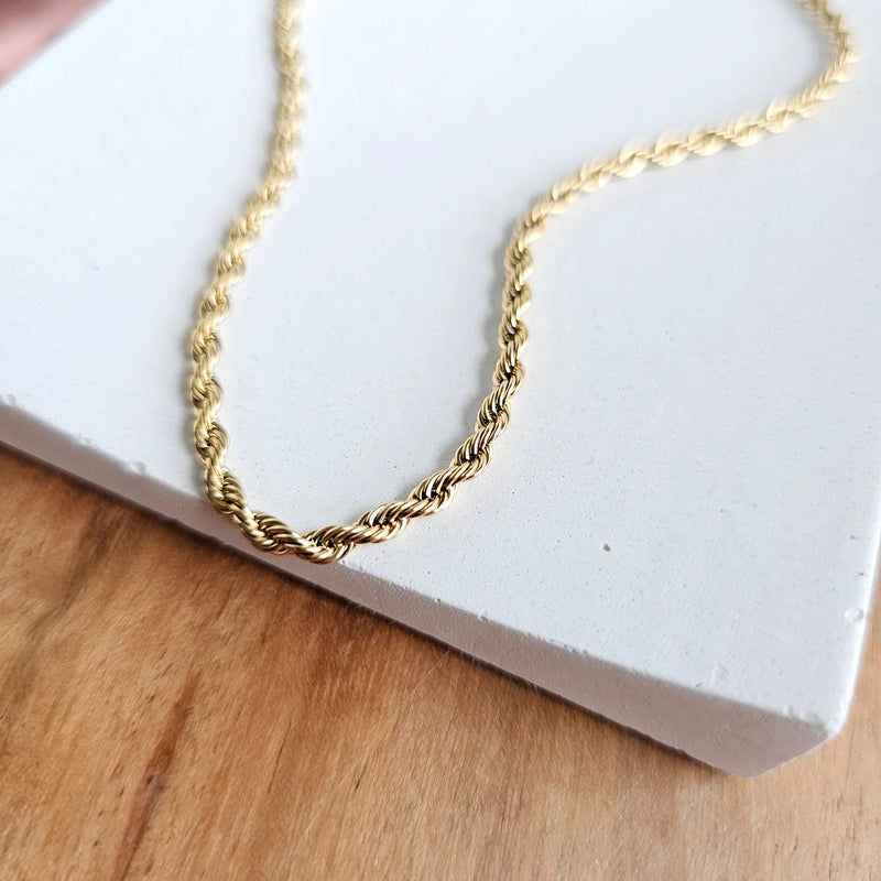 Luxe Gold Rope Chain 16"