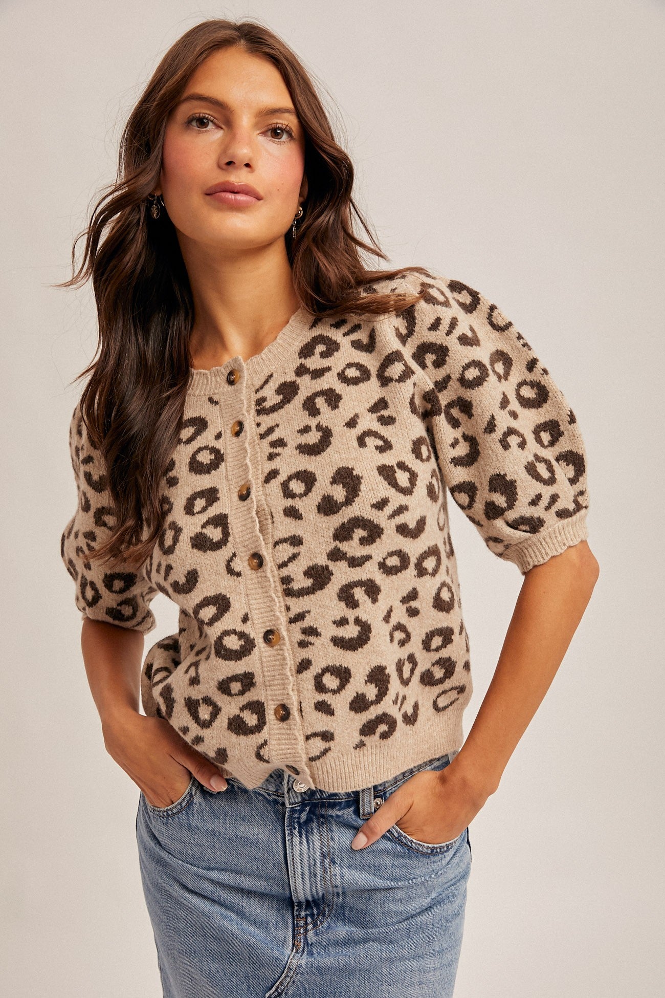 【Ameri】MIX ANIMAL SHORT KNIT TOP Sara Animal Print Short Sleeve Cardigan Sweater by Hem & Thread