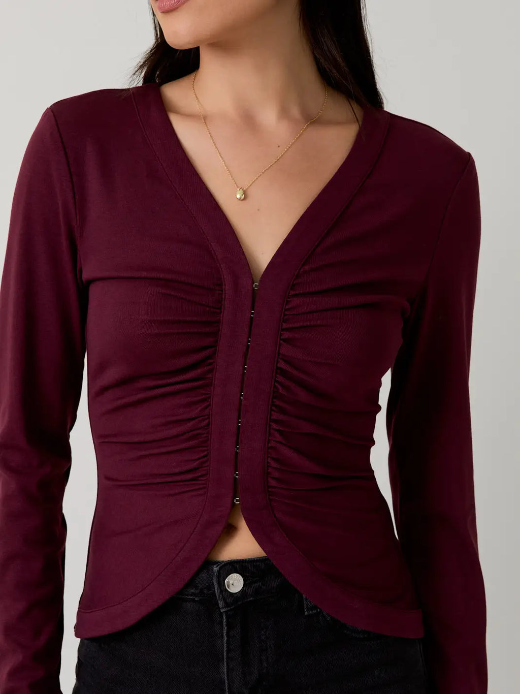 Courtney V-Neck Front Hook & Eye Top in Maroon