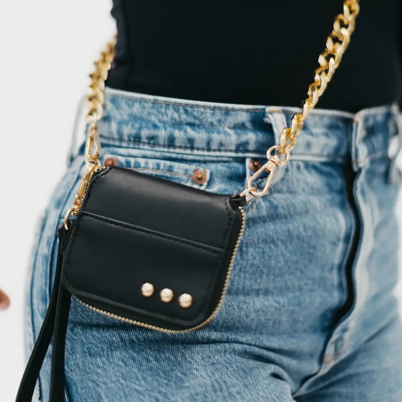 Winnie Wallet Chain Bag in Black by Pretty Simple