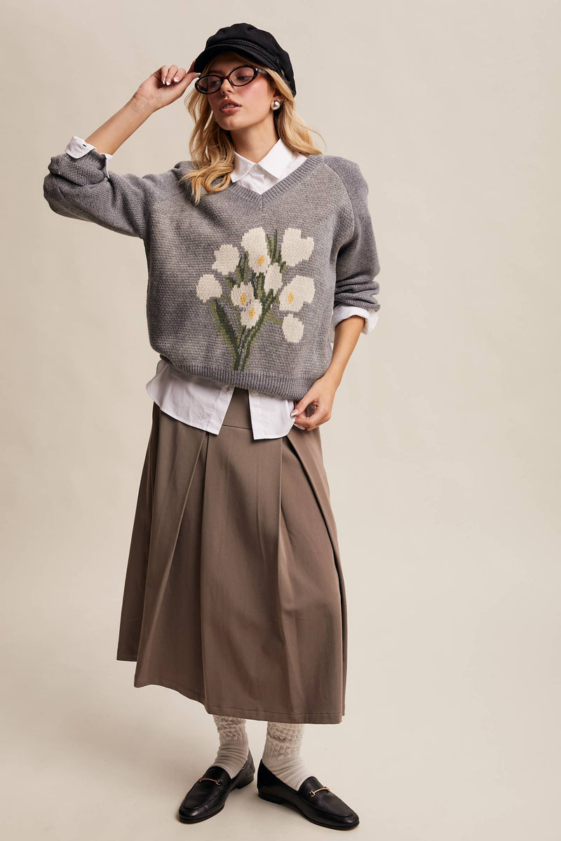 Floral Intarsia V-Neck Sweater in Heather Grey