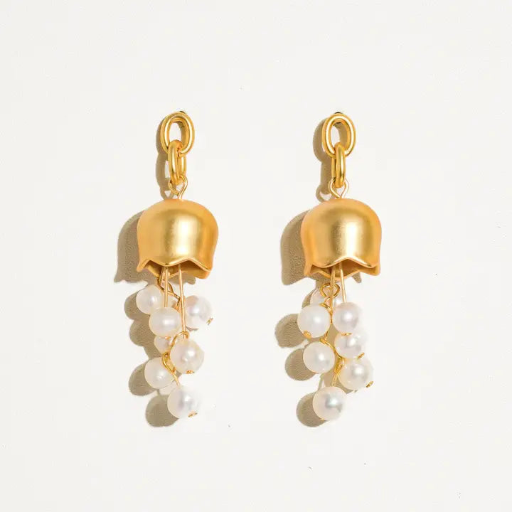 Merope 18K Gold Bellflower Pearl Earring