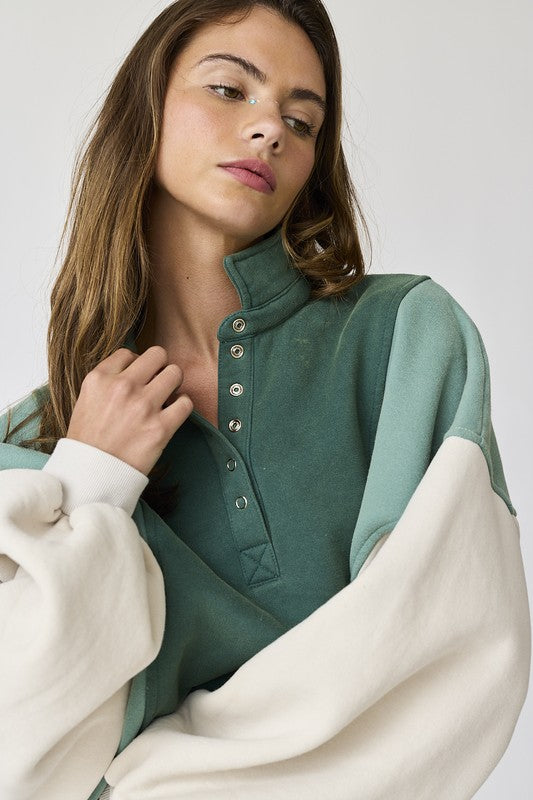 Emma Oversized Washed Colorblock Sweatshirt in Green