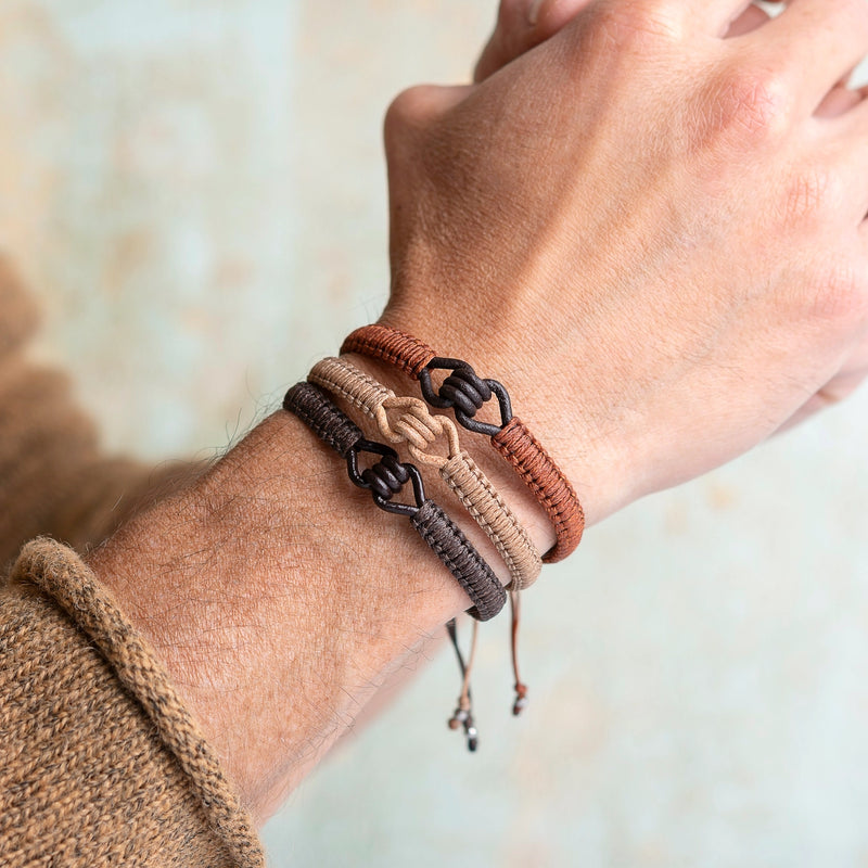 Macrame bracelet for top guys