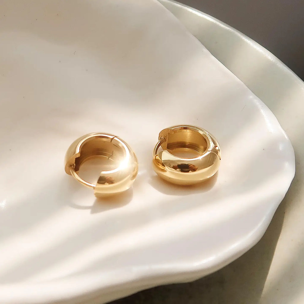 Blandine 18K Non-Tarnish Small Classic Hoop Earring