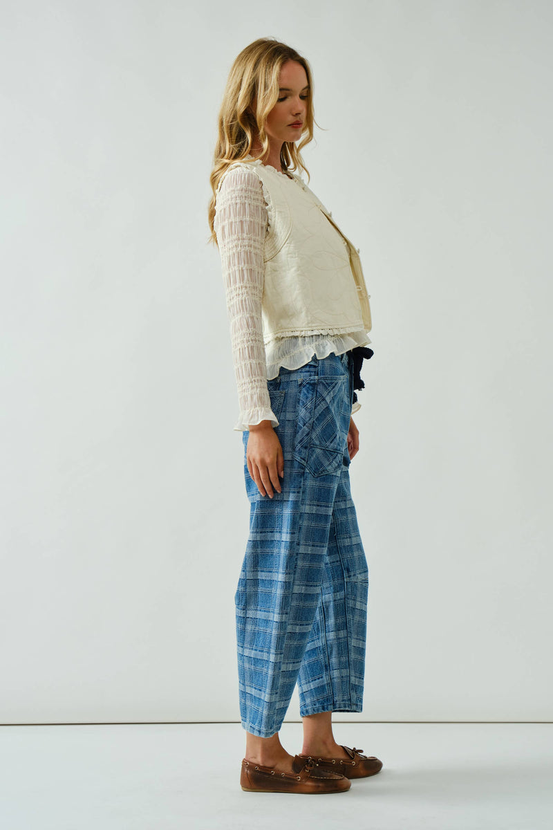 Aaron & Amber Plaid Barrel Jean With Belt