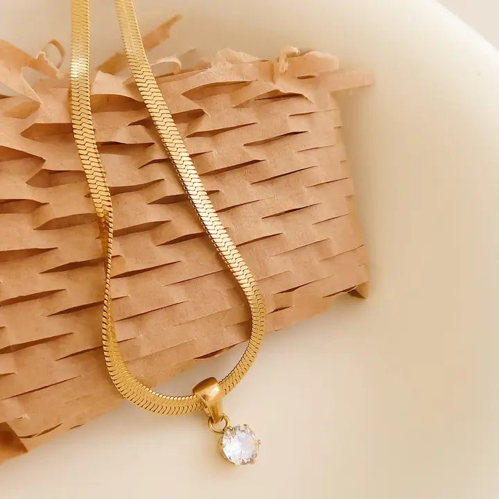 Blanc 18K Snake Chain With CZ Pendant