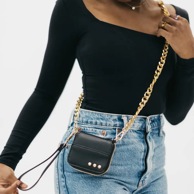 Winnie Wallet Chain Bag in Black by Pretty Simple