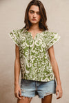 Kelly Floral Print Wave Trim Top in Moss