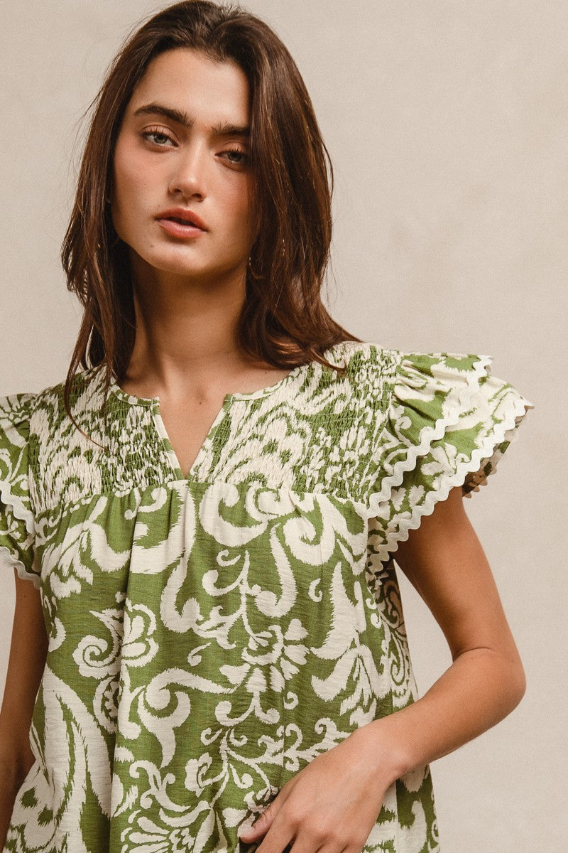 Kelly Floral Print Wave Trim Top in Moss