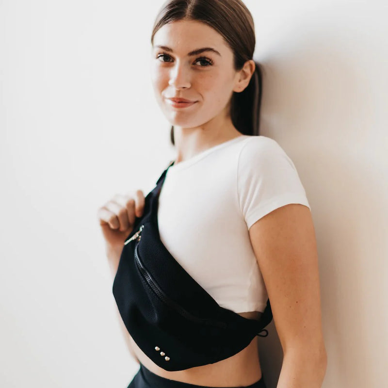 Fast and Free Athletic Bum Bag in Black