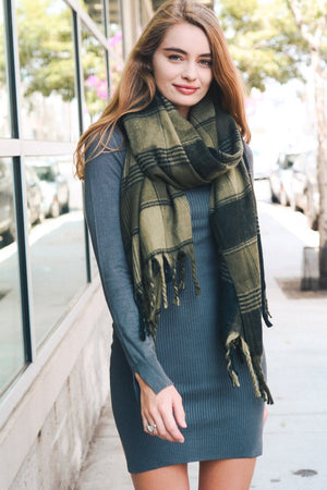 Flannel Tassel Scarf in Olive