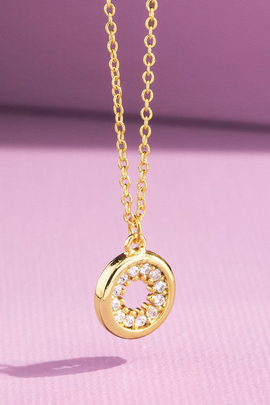 Circle Pendant Necklace in Gold or Silver