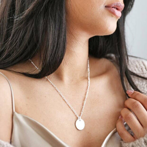 Circle Pendant Necklace in Gold or Silver