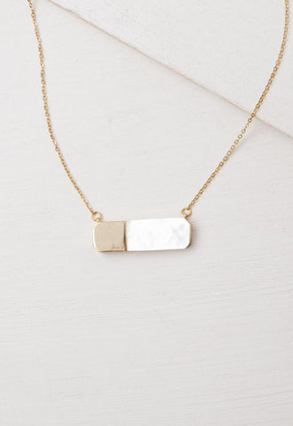 Circle Pendant Necklace in Gold or Silver