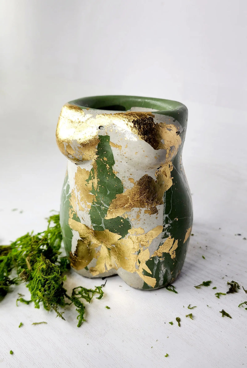 butt plant pot b2680437eaf42bb9d3effd97b0e82480e7c2bd8e552f49deb51ba9c9a49c00dd_800x.webp?v=1671319282